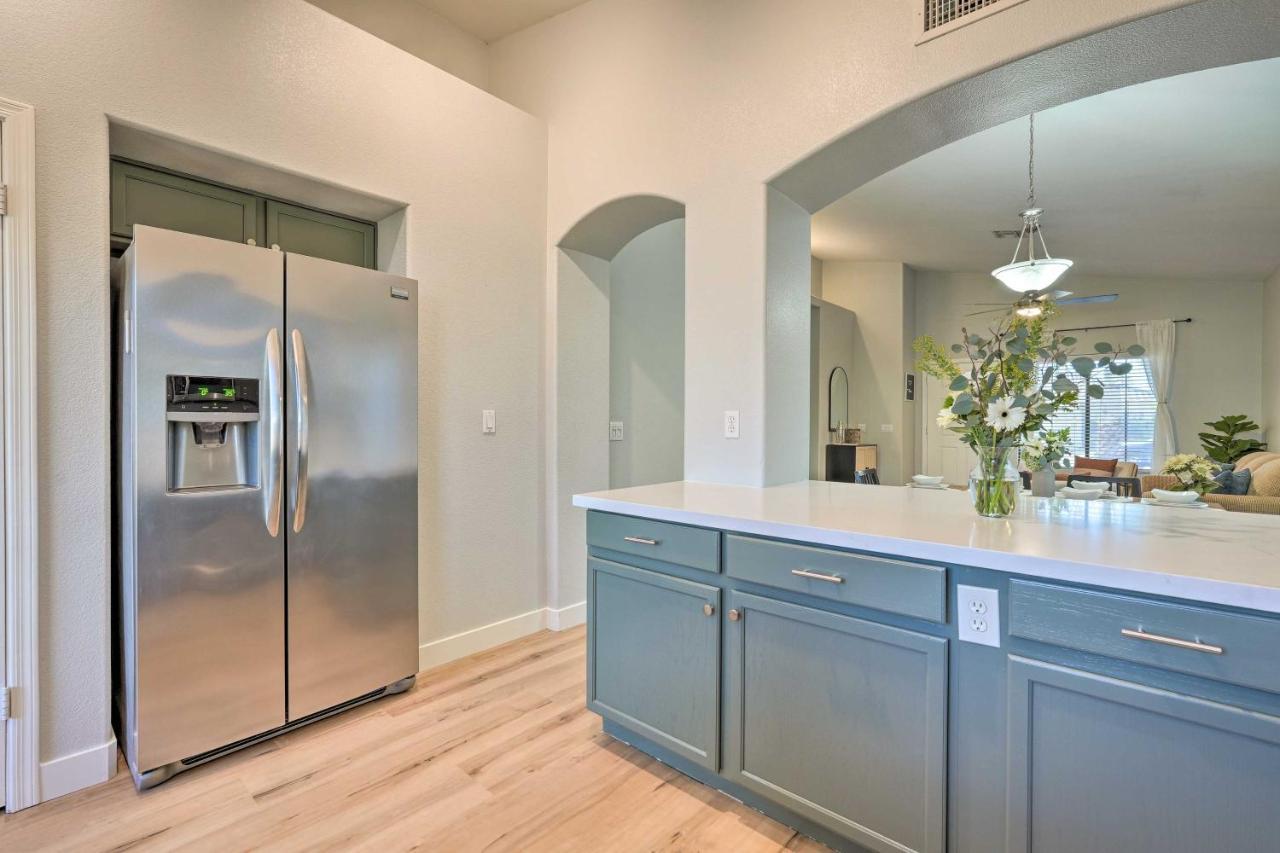 Sunlit Peoria Vacation Rental With Private Yard ภายนอก รูปภาพ