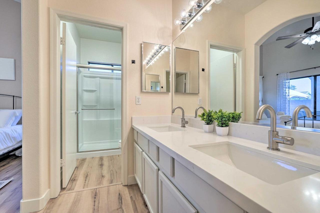 Sunlit Peoria Vacation Rental With Private Yard ภายนอก รูปภาพ