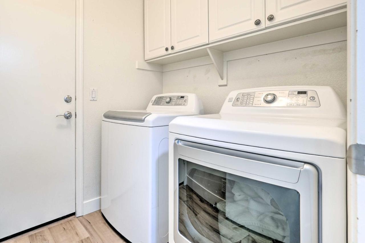 Sunlit Peoria Vacation Rental With Private Yard ภายนอก รูปภาพ